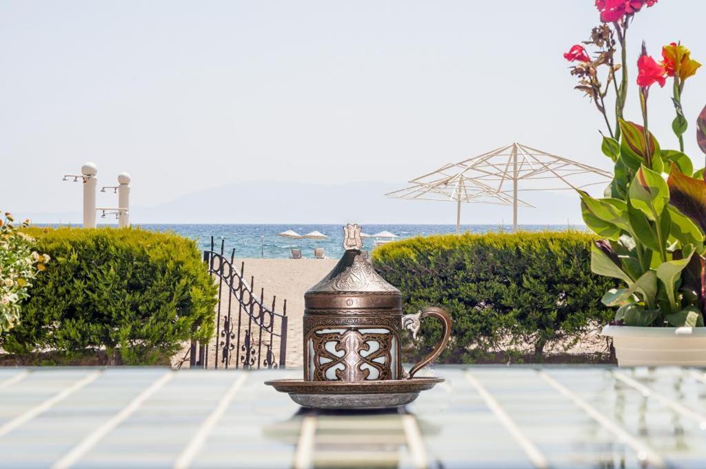 Colophon Beach Otel Gümüldür Exteriör bild